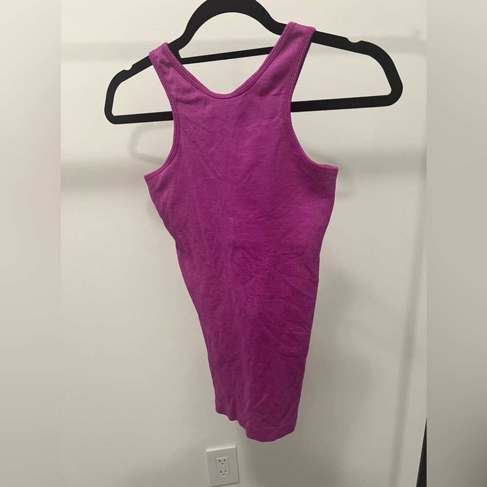 Lululemon tank top never worn